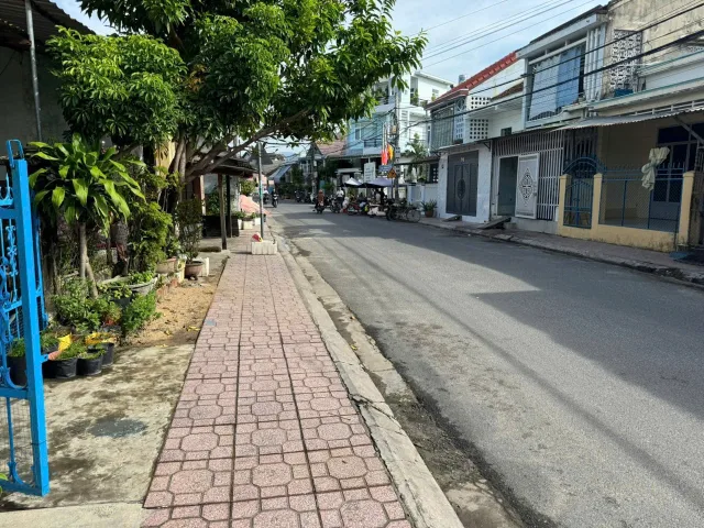 0938113403 Bán nhà 280.6m² giá 5.6 tỷ Phường Ninh Hòa Z119