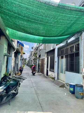 Bán đất 63m²  4×16m² giá 3.9 tỷ  Phường Bình Hưng Hòa