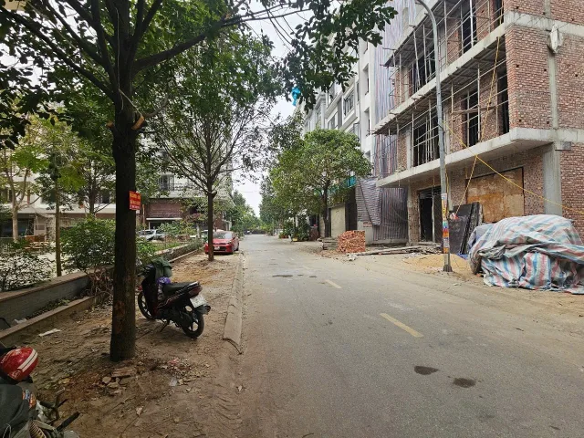 Bán 150m đất biệt thự khu K15 ninh xá nhìn sang quỹ tín dụng và uỷ ban phường. Cạnh hồ và công viên. Phường võ cường bắc ninh