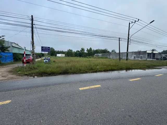 Lô góc tiện mở xưởng kinh doanh