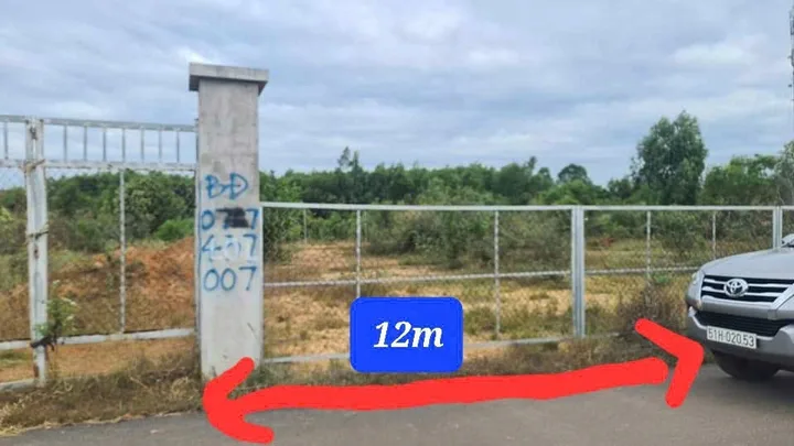 Bán đất 593.2m² giá 8 tỷ Xã Hồ Tràm