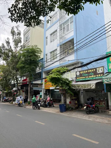 Bán nhà MT đường 40 Tân Quy Đông . dt 6x18m 1 trệt 4 lầu thang máy . giá 24 tỷ . lh 0942.18.38.68 E Huy