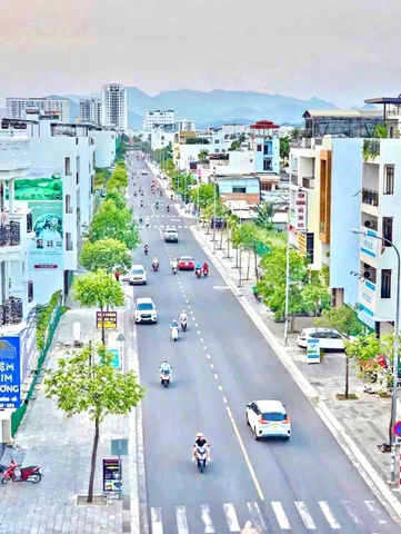 Lô Gốc mặt tiền đường Thích Quảng Đức Nha Trang giá hơn 100tr