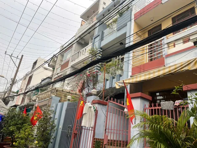 Bán nhà 74.3m² ngang 4m giá 9.6 tỷ Phường Bình Phú