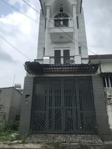 Nhà Bán, Bưng Ông Thoàn, Khu CNC hẻm nhựa ô tô 3 tầng, 4,2x16, 6 tỷ nhỉnh