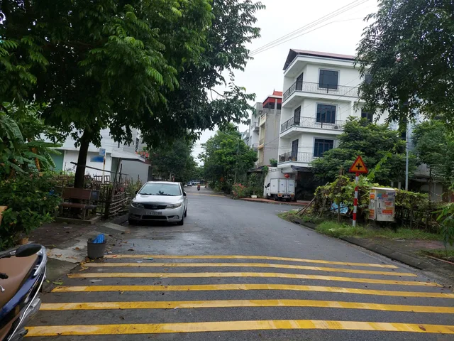 Bán đất giãn dân khả lễ 2. Cạnh trường quốc tế kinh bắc và nút giao tây nam. Mặt đường nguyễn hoàng nghị. Diện tích 80m mặt tiền 4m hướng tây bắc. Phường võ cường tỉnh bắc ninh