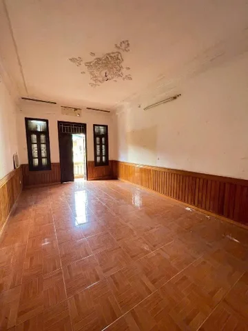 Bán nhà Pháo Đài Láng 82m² ngang 4m giá 32 tỷ Phường Láng (LH: Zalo 0862299066)