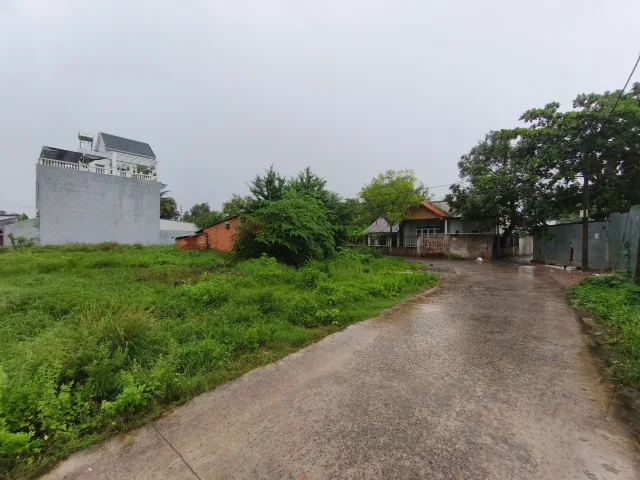 Bán đất 1374m² giá 39 tỷ Phường Long Phước