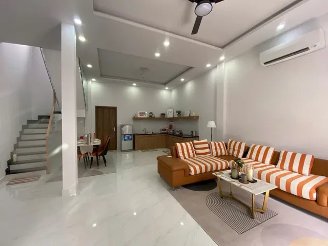 NHÀ ĐẸP 2 TẦNG HXH BTCT TỈNH LỘ 10 TÂN TẠO BÌNH TÂN