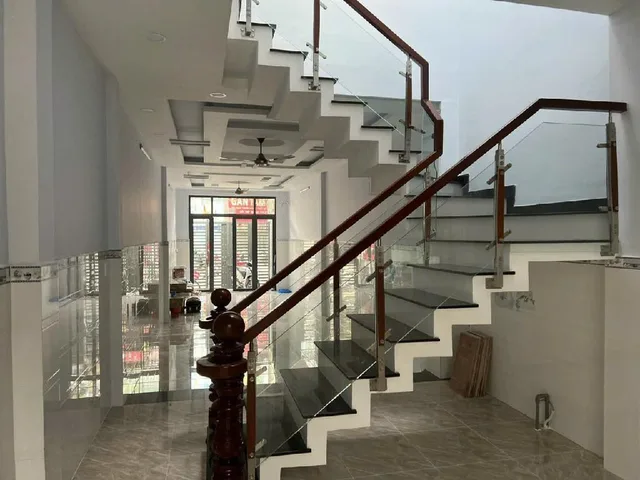 Mặt Tiền Đường Vườn Lài - Nhà 2 Tầng - DT: 4x24= 96m² , giá 14.2 tỷ Phường Phú Thọ Hòa
