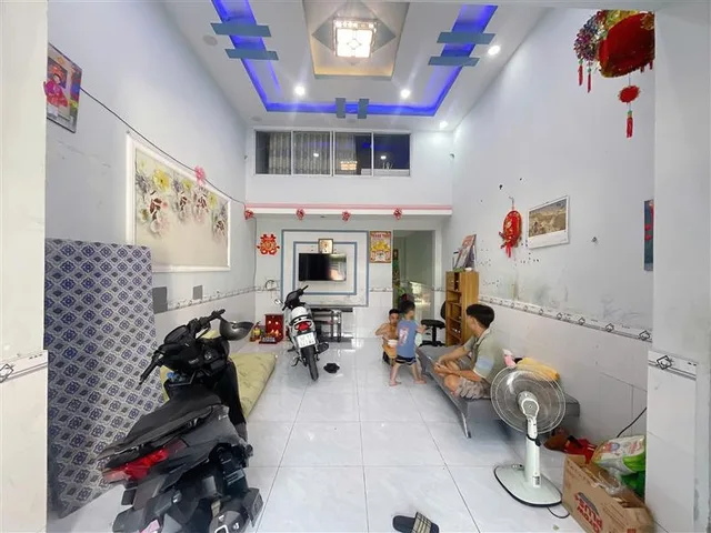 BÁN NHÀ BÀ ĐIỂM - GẦN TRẦN VĂN MƯỜI - MẶT TIỀN ĐƯỜNG 6M - 2 TẦNG - 4X18 - Ở NGAY CHỈ 4.09 TỶ