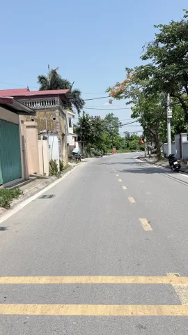 Bán lô đất 190m2 mặt tiền 8m, mặt đường kinh doanh, oto tải tránh tại đa tốn