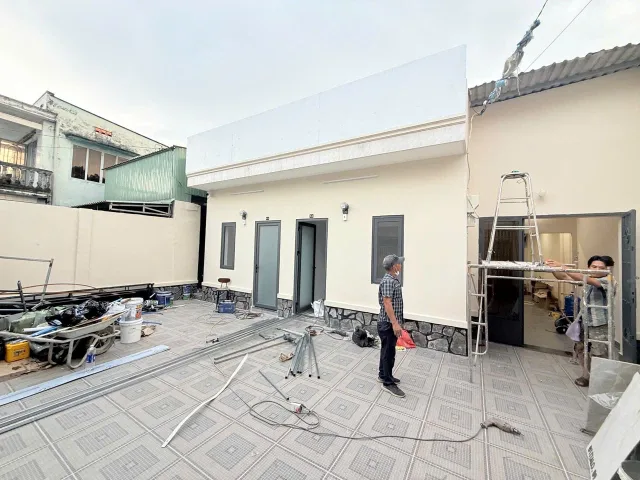 BÁN CHDV ĐƯỜNG SỐ 4, LINH TÂY - 215m2 - GIÁ 10.5 TỶ TL