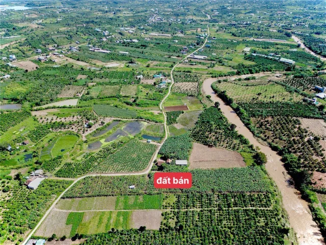 Bán đất 9000m² giá 1.99 tỷ Xã Ea Kar