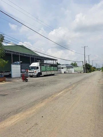 BÁN KHO XƯỞNG 3740M2 - NGAY THỦ THỪA LONG AN - MẶT TIỀN ĐƯỜNG NHỰA LỚN - CÓ HỆ THỐNG PCCC ĐẠT CHUẨN .