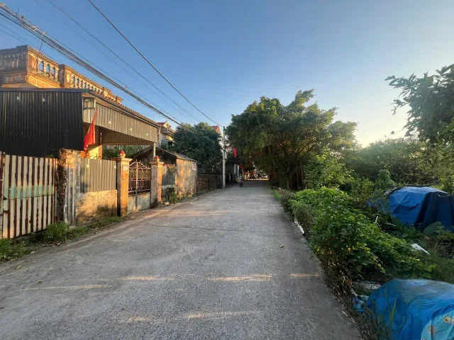 Bán 66,8m2 đất bìa Lương Nỗ giá chỉ 183tr.m2 full thổ cư siêu đẹp