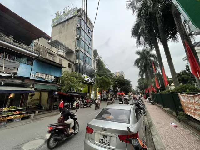 Bán nhà Chiến Thắng 30m² ngang 4.9m giá 11.9 tỷ Phường Hà Đông (LH: Zalo 0862299066)