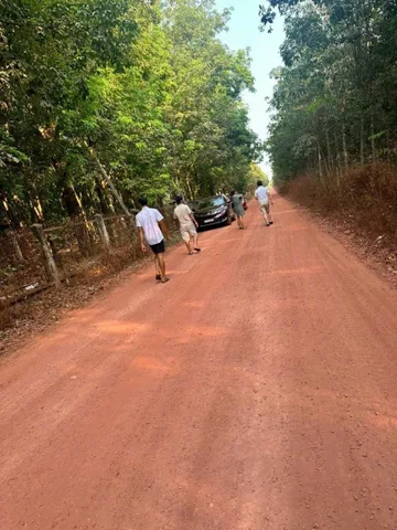 Bán đất  ngang 2000m giá 88 tỷ Xã Minh Thạnh diện tích 200000