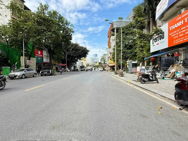 Bán nhà Mặt phố Cát Linh 27/32m² ngang 3.8m giá 24 tỷ Phường Ô Chợ Dừa (LH: Zalo 0862299066)