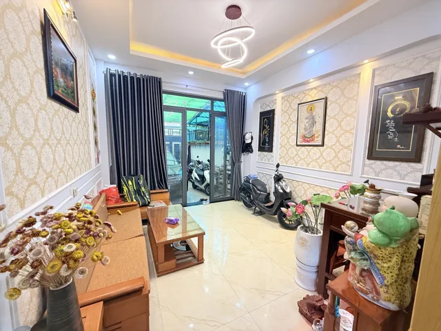 🚗 BÁN NHÀ 4 TẦNG - 88M2( 4*22), HOÀN CÔNG - 4PN, 5WC - TẶNG FULL NỘI THẤT - NHÀ ĐẸP - HẺM XE HƠI - TT. LINH ĐÔNG, THỦ ĐỨC.