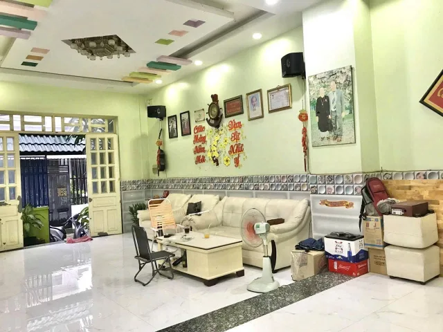 🚗 GẤP BÁN NHÀ 4 tầng - 110 mv( 7.3*15), HOÀN CÔNG CHUẨN, KHÔNG QH, LG - CÓ GARA XE HƠI - SÁT MẶT TIỀN LÊ THỊ HOA - NHÀ ĐẸP - HẺM XE HƠI - BÌNH CHIỂU, THỦ ĐỨC.