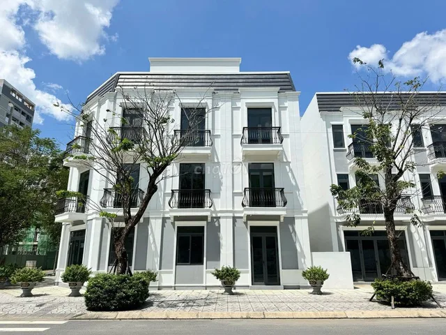 Cần bán 100m2 6.8 tỷ HUD Chánh Mỹ mặt kinh doanh Nguyễn Văn Cừ 32 mét