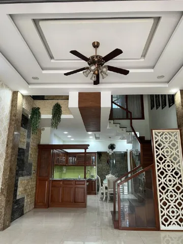 Mặt Tiền Đường Cống Lở - Nhà 4 Tầng, DT: 67,2m² ngang 4,8m giá 13.5 tỷ Phường Tân Sơn