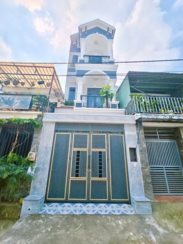 🚗 BÁN NHÀ 3 TẦNG - 54M2( 4*13.5) - HOÀN CÔNG - 4PN, 3WC, GIẾNG TRỜI - GẦN NGÃ 3 LÒ LU, CHỢ LONG TRƯỜNG - NHÀ MỚI, ĐẸP, Ở NGAY - KHU ĐÔNG TĂNG LONG - LONG TRƯỜNG, THỦ ĐỨC.
