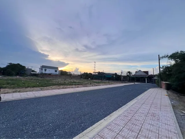 Bán đất 90m² ngang 5m giá 1.1 tỷ Xã Dầu Giây