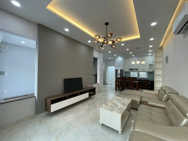 Hạ giá 600tr bán nhà ngang 7x16 XD full Mega Ruby full nội thất công chứng ngay !