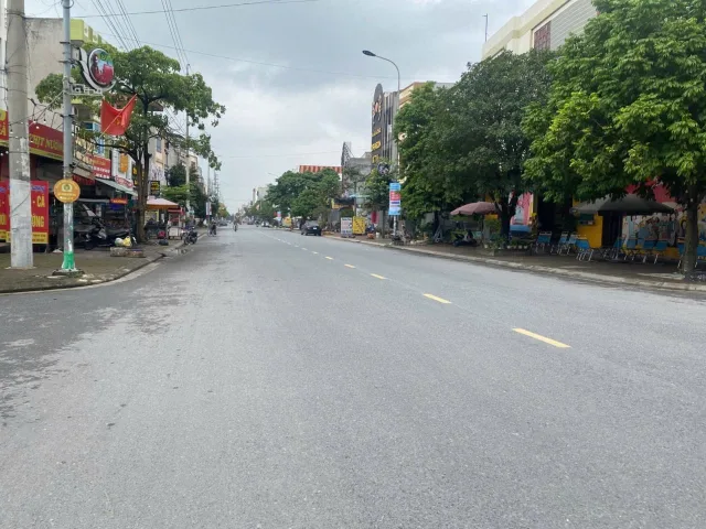Bán 90m đất mặt đường 24 phượng mao quế võ. Kinh doanh sầm uất. Phường quế võ bắc ninh
