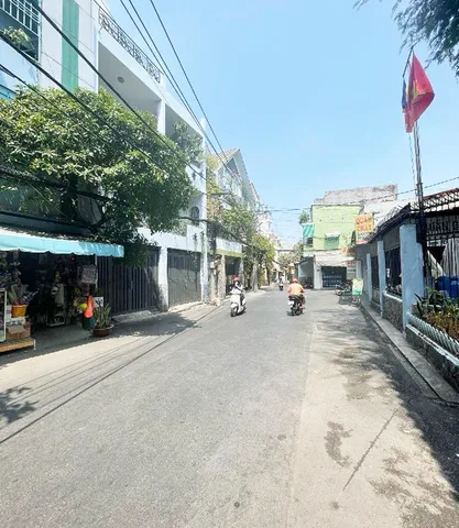 Nhà 3 tầng, Hẻm Xe Tải, Lạc Long Quân, Tân Hòa, 6.4x17m, 109m2, chỉ 14.9 tỷ TL