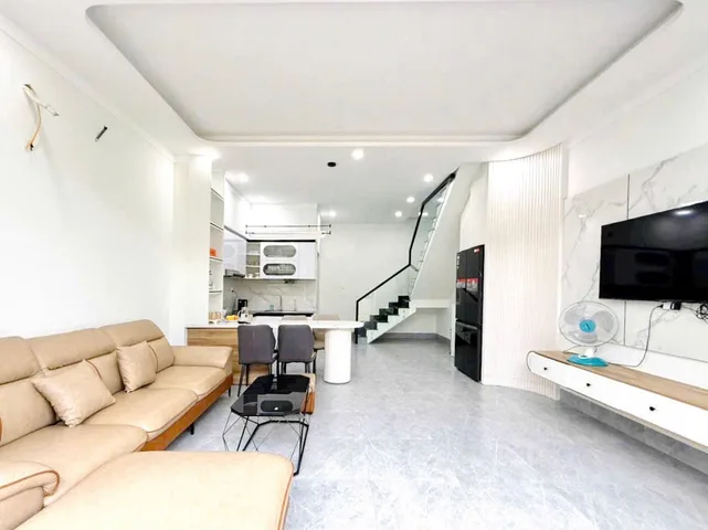 Bán nhà hẻm xe hơi Nguyễn Văn cừ , nhà 1 lầu bán 2tỷ280tr