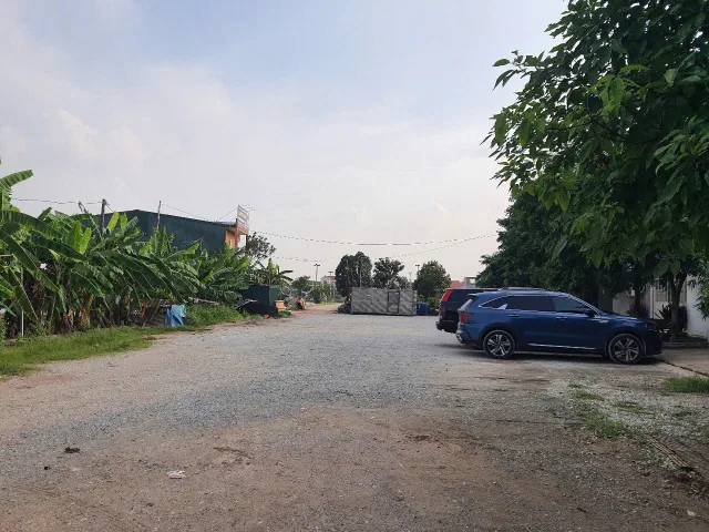 Bán 90m đất khu đấu giá 8.3ha xuân ổ B nhìn vườn hoa. Cạnh các trường đại học như Y Hà Nội, dược Hà Nội, Bách Khoa Hà Nội,... Phường võ cường bắc ninh
