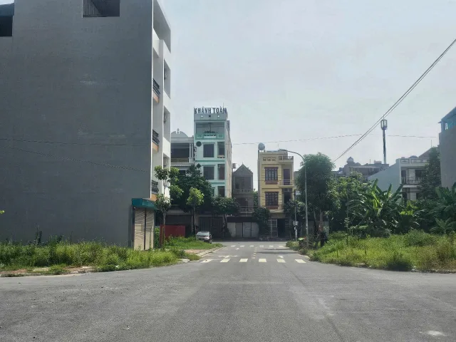 Bán 84m đất dự án cao đức vạn an dãy NO03 nhìn công trình công cộng. Đường rộng 18m. Phường kinh bắc bắc ninh