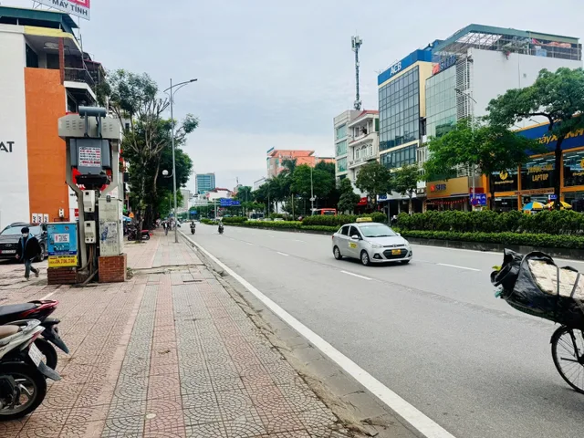 Bán Tòa nhà VP Nguyễn Văn Cừ 214m² ngang 7.9m giá 160 tỷ Phường Bồ Đề (LH: Zalo 0862299066)