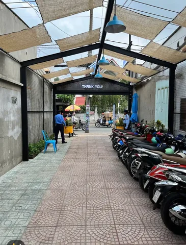 Bán nhà Mt kd Đình Phong Phú . P tăng nhơn Phú B . Thích hợp làm CHDV