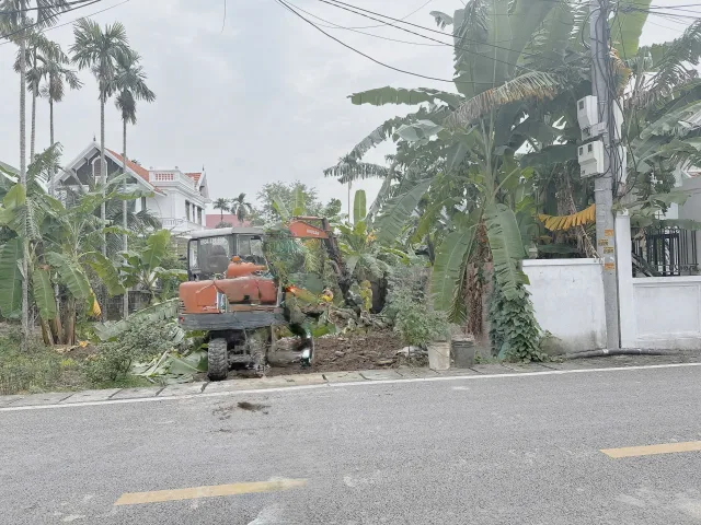 Bán 50 m Mặt đường trải nhựa  Lâm Động, gần đường quy hoạch 36m. L/h :076.231.9990 e Thúy