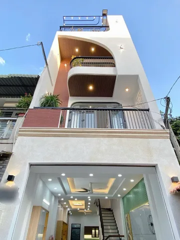 Căn 50m² Phan Huy Ích, Gò Vấp gần Emart. Giá 6 tỷ 150. Xây 1 trệt 3 lầu, sổ riêng, hẻm 4m