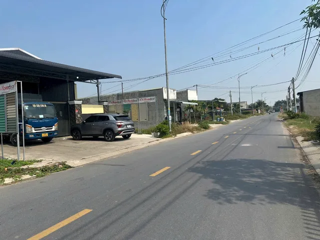 Bán đất thổ cư mặt tiền đường Chợ Chiều , xã Đức Hòa Đông dt 190m2 giá 2,75 tỷ