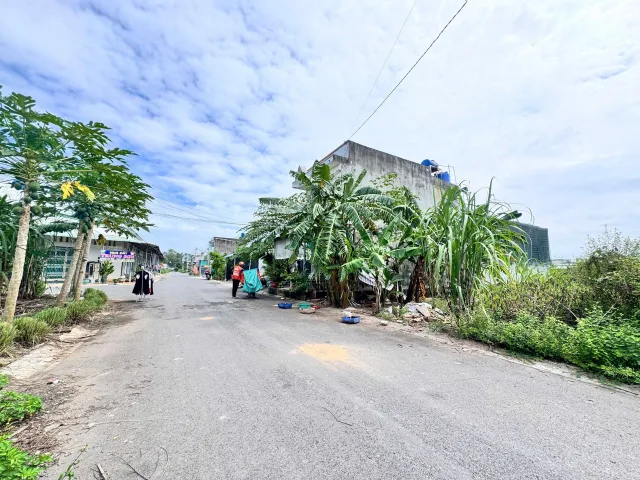 Bán đất 2508.2m² ngang 5m giá 1.8 tỷ Xã Đức Hòa
