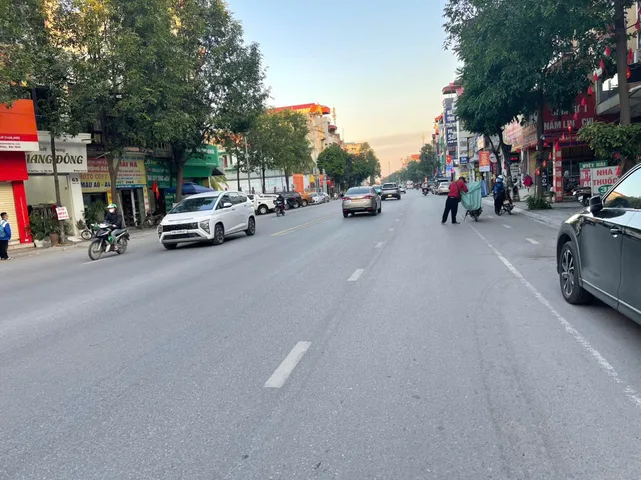 Bán nhà 2 tầng diện tích đất 86m mặt đường phố vũ trần hưng đạo đại phúc. Cạnh khách sạn vinpearl. Kinh doanh sầm uất. Phường võ cường bắc ninh