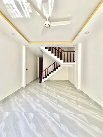 🚗 BÁN NHÀ 3 TẦNG - 90M2( 4.2*21) - HOÀN CÔNG, CÔNG NHẬN 80M2 - 5PN, 4WC, GIẾNG TRỜI - HẺM XE HƠI 6M THÔNG - TT. PHƯỚC LONG B, THỦ ĐỨC.