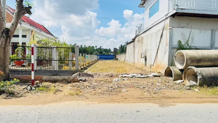 Bán đất 289.2m² có sẵn 89m² thổ cư ngang 5.5m giá 1.7 tỷ tại Đường Nhựa Xã Bình Phước