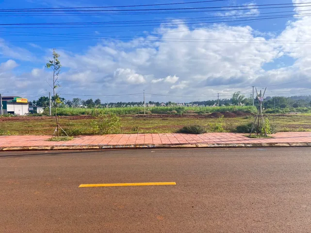Bán đất 150m² full thổ cư ngang 5m giá 1.7 tỷ tại Xã Quảng Phú