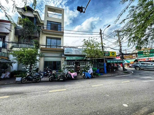 BÁN NHÀ 2 mặt tiền CÁCH ĐỖ XUÂN HỢP chỉ 1 CĂN sau QH nhà ra 3 mặt tiền – mặt tiền Đỗ Xuân Hợp ngang 14m khi mở LG 30m
