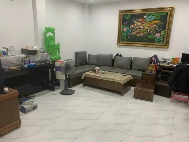 Bán nhà Ngõ chợ Khâm Thiên 30/35m² ngang 6.7m giá 7.5 tỷ Phường Văn Miếu - Quốc Tử Giám (LH: Zalo 0862299066)