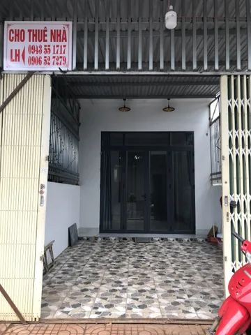 Cho thuê nhà nguyên căn, mặt tiền số nhà 275 đường Y Moan - Buôn Ma Thuột