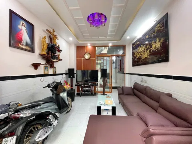 Bán nhà 2 Tầng - Hẻm ôtô Thông, DT: 45m² ngang 3,7m giá 6.6 tỷ Phường Thông Tây Hội