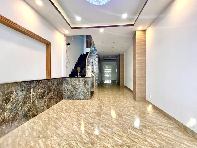 🚗 BÁN NHÀ 3 TẦNG - 85M2( 4*21), HOÀN CÔNG, 5PN, 6WC - Ở NGAY - NHÀ ĐẸP - HẺM XE HƠI - GẦN CHỢ, TTHC, QL1K, LÀNG ĐHQG - LINH XUÂN, THỦ ĐỨC.(9)